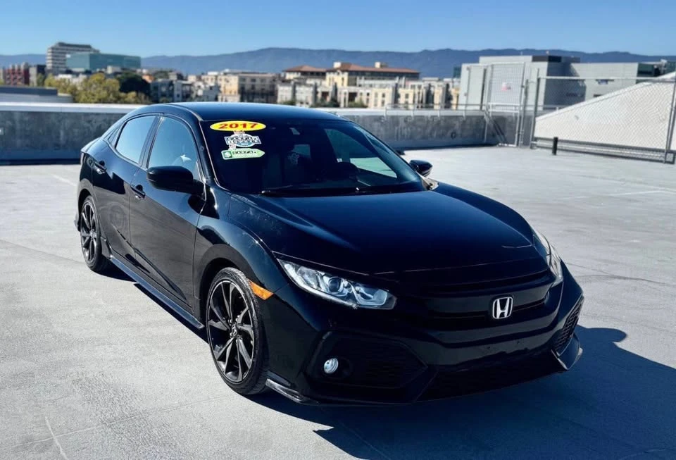 2017 Honda Civic 10th Gen - Image 4 of 19