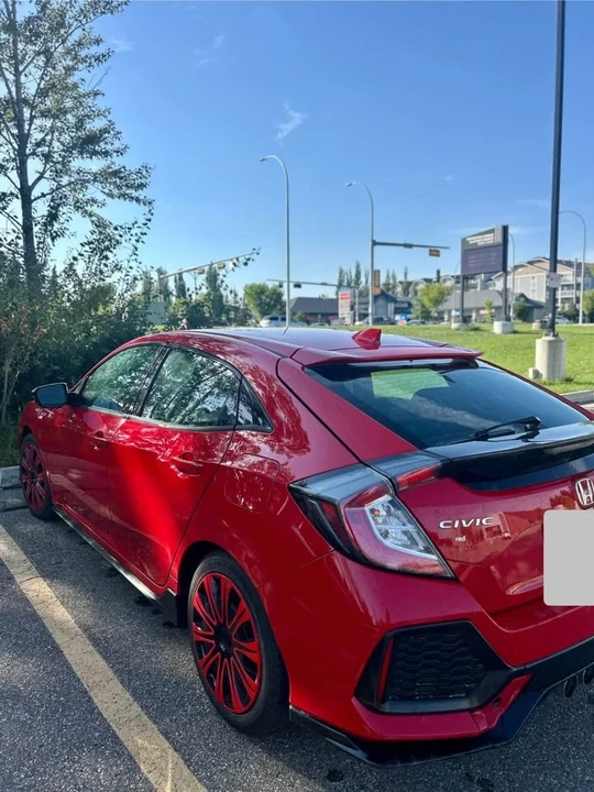 2017 Honda Civic 10th Gen - Image 4 of 10