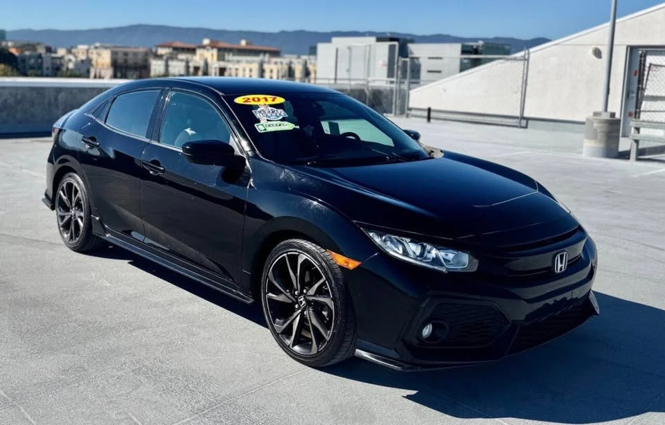 2017 Honda Civic 10th Gen - Image 5 of 19