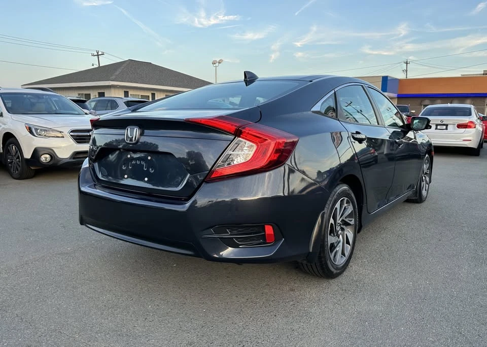 2017 Honda Civic 10th Gen - Image 6 of 18