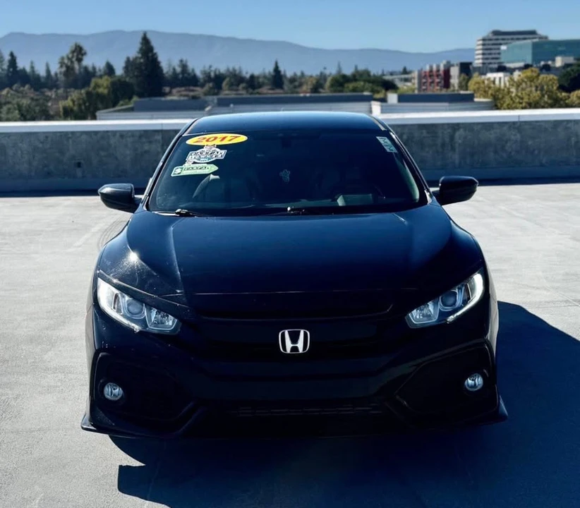 2017 Honda Civic 10th Gen - Image 2 of 19