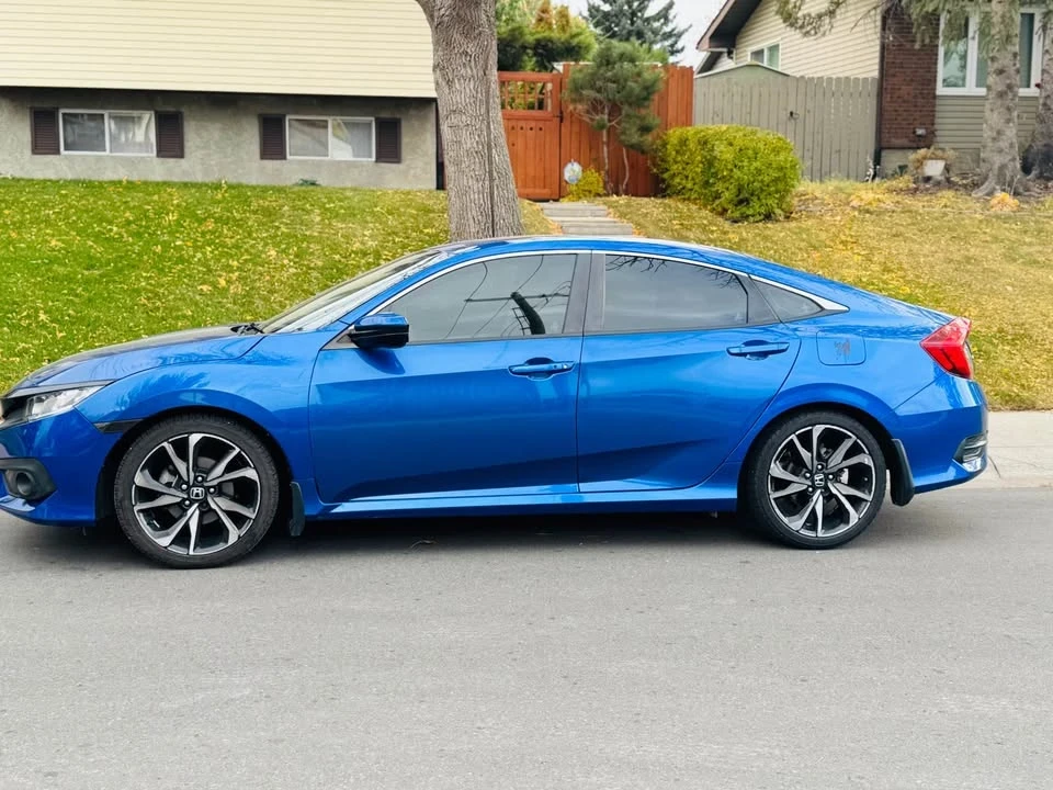 2017 Honda Civic 10th Gen - Image 3 of 11