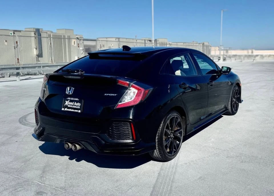 2017 Honda Civic 10th Gen - Image 7 of 19