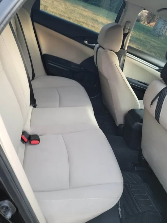 2017 Honda Civic 10th Gen - Image 11 of 19