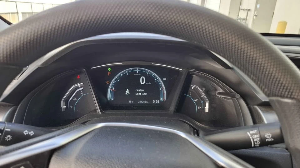 2017 Honda Civic 10th Gen - Image 9 of 11