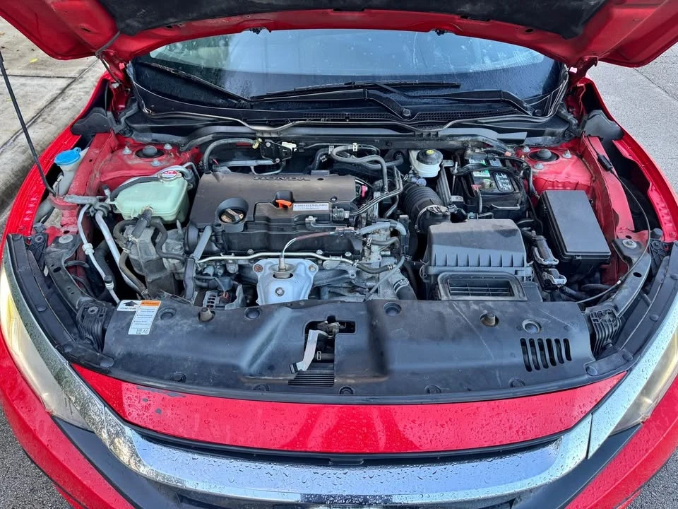 2017 Honda Civic 10th Gen - Image 5 of 8