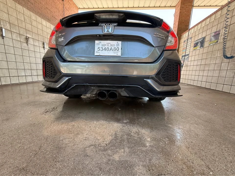 2017 Honda Civic 10th Gen - Image 3 of 8