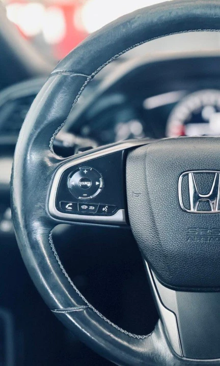 2017 Honda Civic 10th Gen - Image 14 of 19