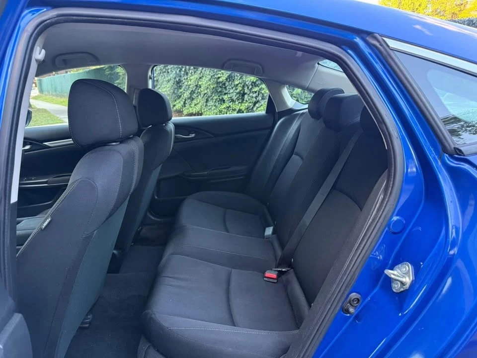 2017 Honda Civic 10th Gen - Image 4 of 11