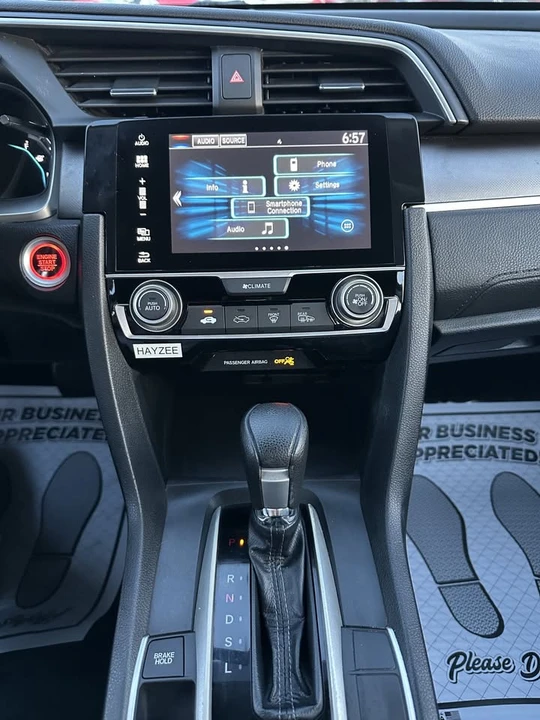 2017 Honda Civic 10th Gen - Image 15 of 18