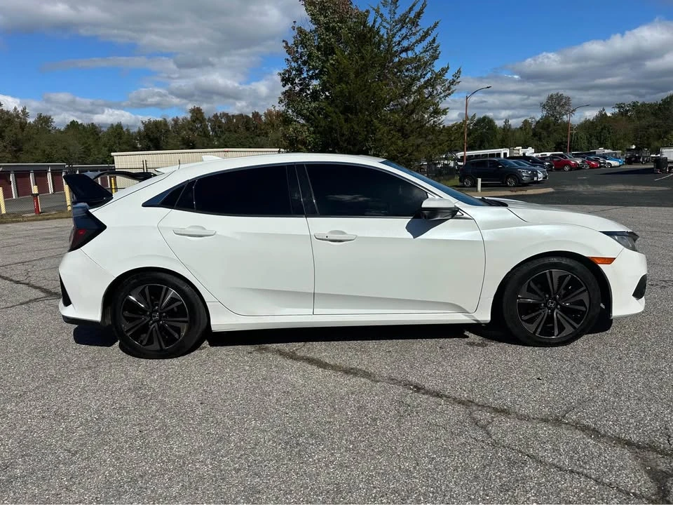 2017 Honda Civic 10th Gen - Image 4 of 14