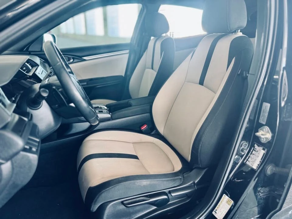 2017 Honda Civic 10th Gen - Image 18 of 19