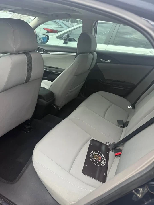 2017 Honda Civic 10th Gen - Image 6 of 7
