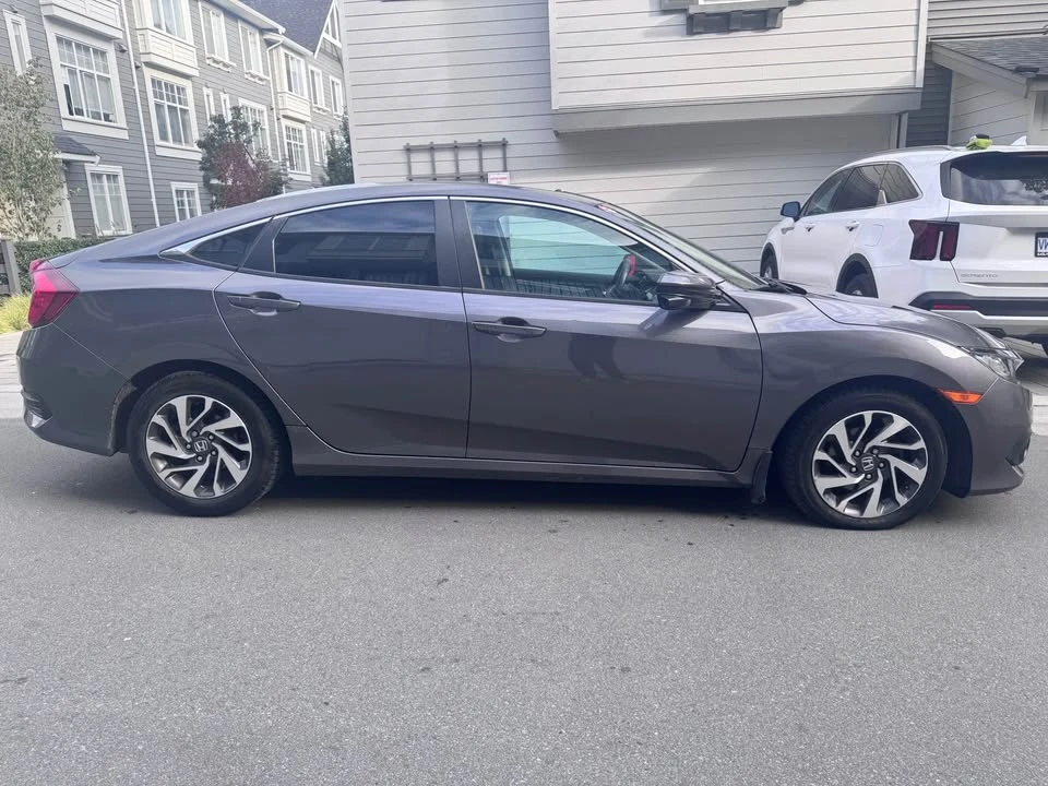 2017 Honda Civic 10th Gen - Image 2 of 10