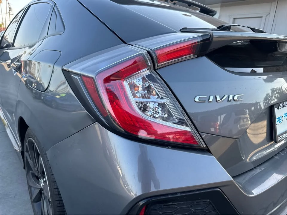 2017 Honda Civic 10th Gen - Image 17 of 20