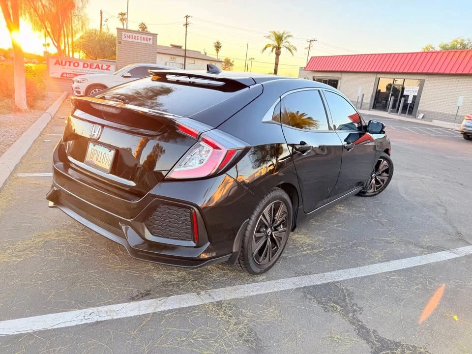 2017 Honda Civic 10th Gen - Image 5 of 19