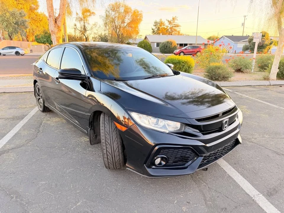 2017 Honda Civic 10th Gen - Image 3 of 19