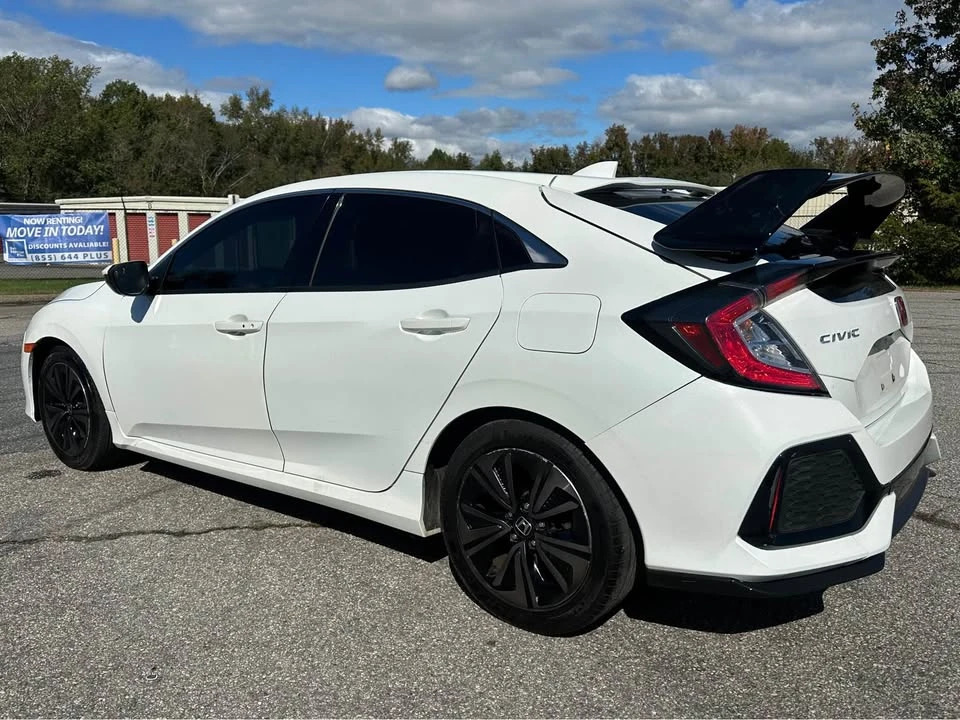 2017 Honda Civic 10th Gen - Image 5 of 14