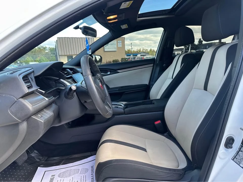 2017 Honda Civic 10th Gen - Image 9 of 14