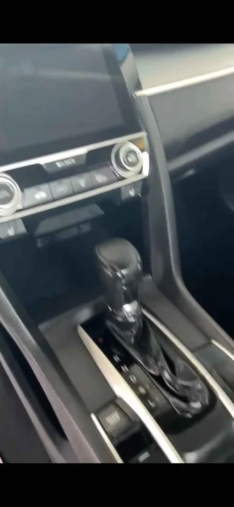 2017 Honda Civic 10th Gen - Image 3 of 4