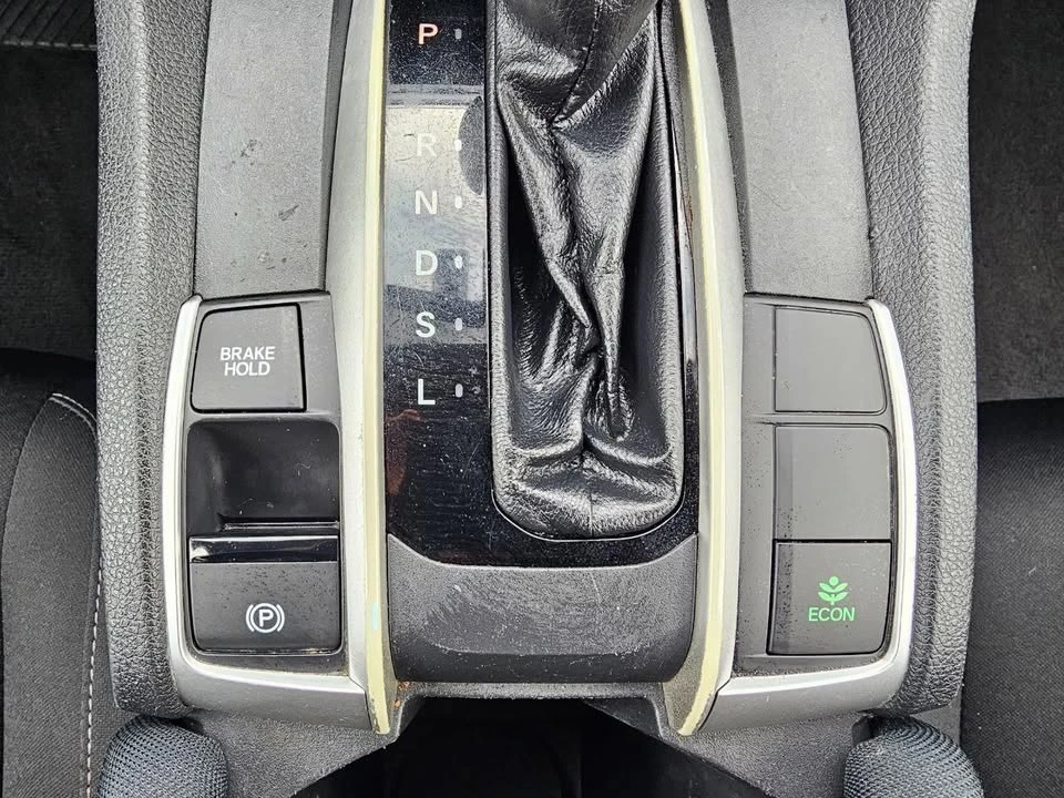2017 Honda Civic 10th Gen - Image 15 of 19