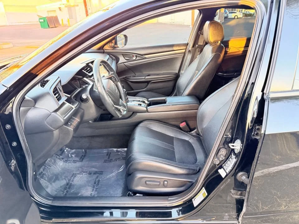2017 Honda Civic 10th Gen - Image 13 of 19
