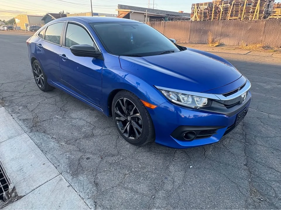 2017 Honda Civic 10th Gen - Image 8 of 10