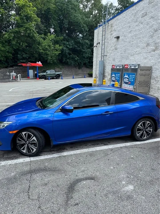 2017 Honda Civic 10th Gen - Image 3 of 13