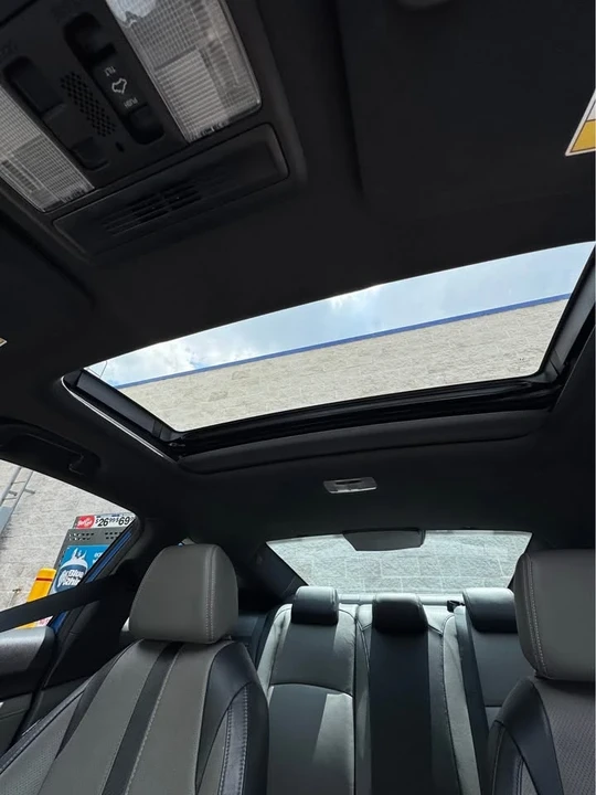 2017 Honda Civic 10th Gen - Image 12 of 13