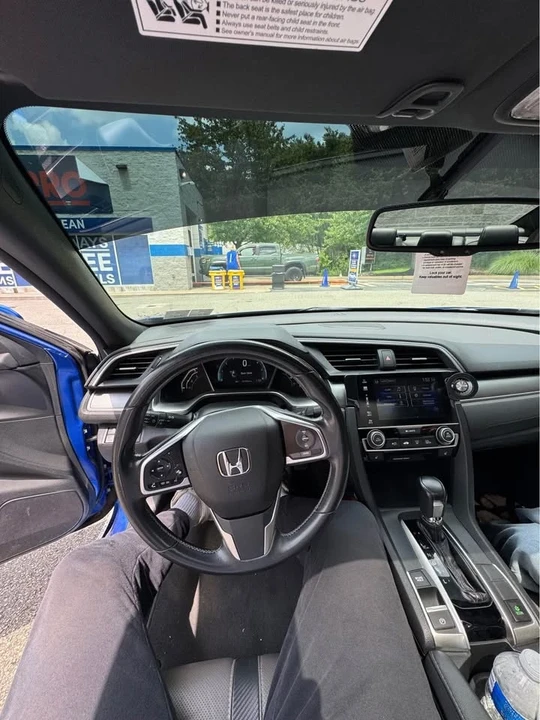 2017 Honda Civic 10th Gen - Image 10 of 13