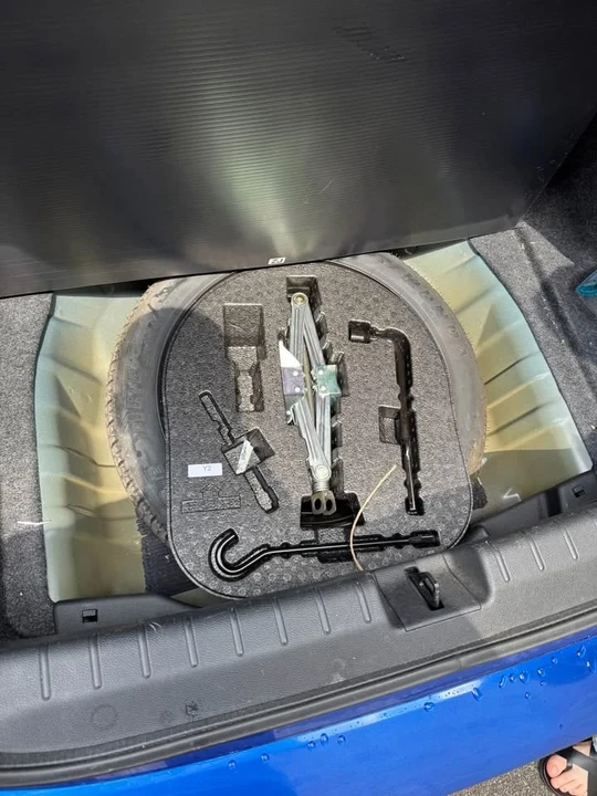 2017 Honda Civic 10th Gen - Image 8 of 13