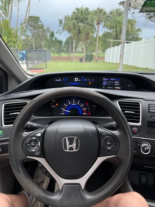 2017 Honda Civic 10th Gen - Image 2 of 5