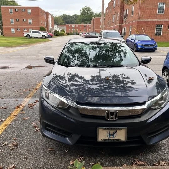 2017 Honda Civic 10th Gen - Image 3 of 9