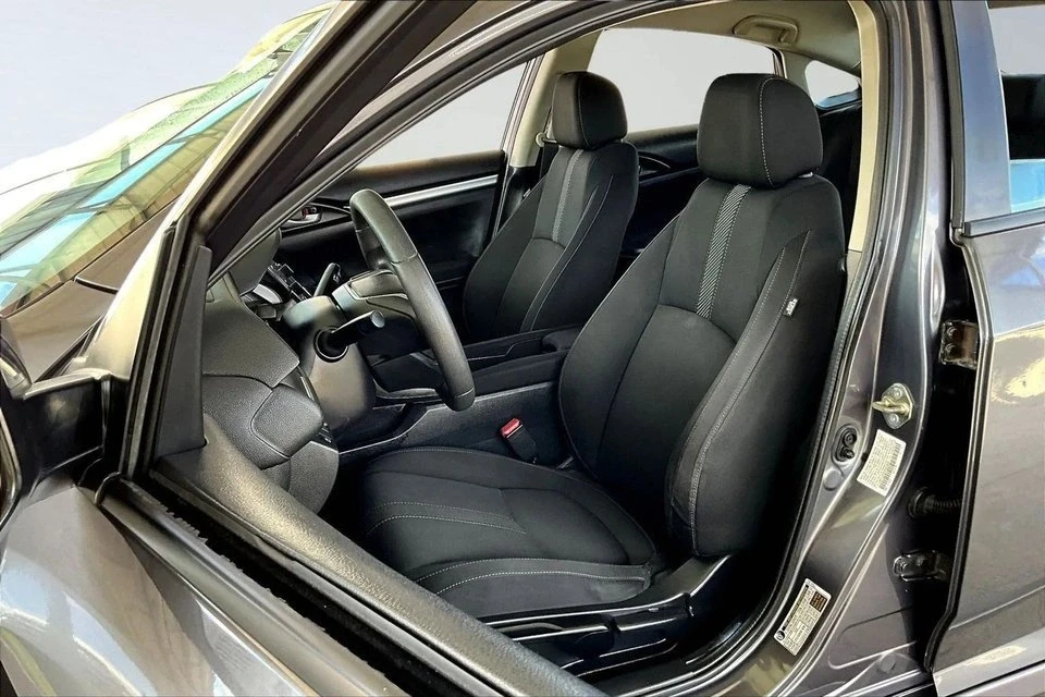2017 Honda Civic 10th Gen - Image 18 of 20