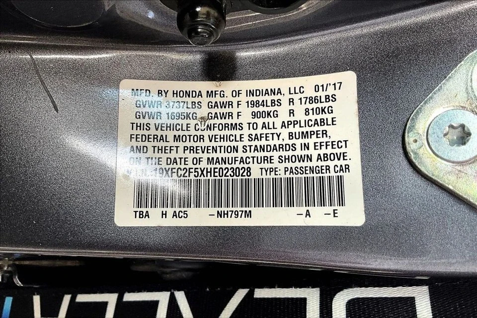 2017 Honda Civic 10th Gen - Image 16 of 20