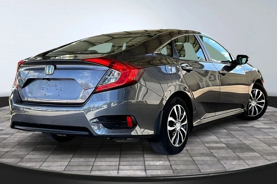 2017 Honda Civic 10th Gen - Image 6 of 20