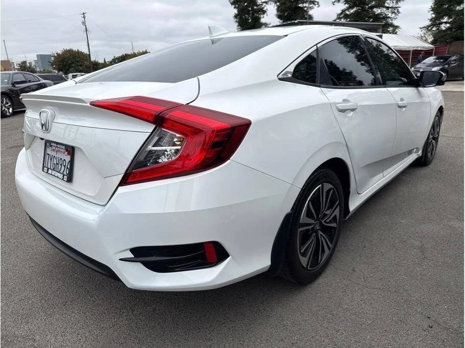 2017 Honda Civic 10th Gen - Image 7 of 16