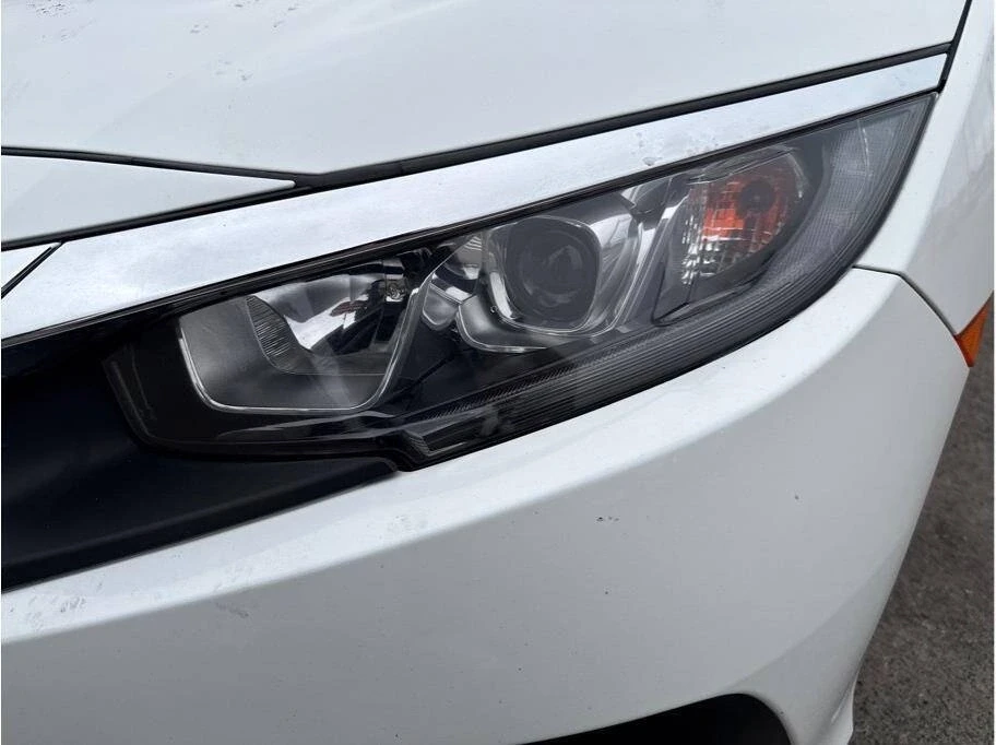2017 Honda Civic 10th Gen - Image 3 of 16