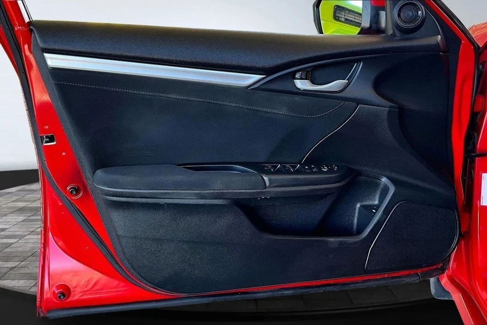2017 Honda Civic 10th Gen - Image 17 of 19
