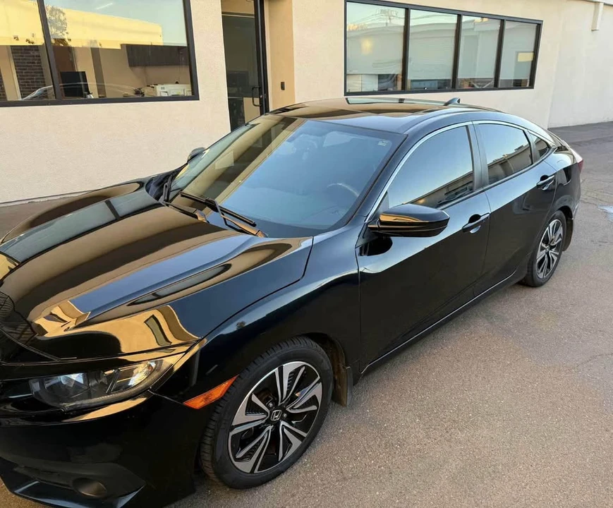 2017 Honda Civic 10th Gen - Image 4 of 4