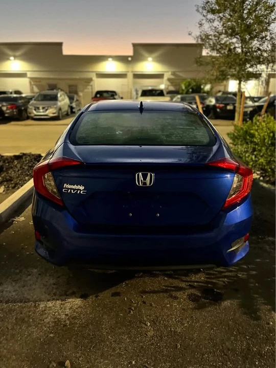 2017 Honda Civic 10th Gen - Image 10 of 10