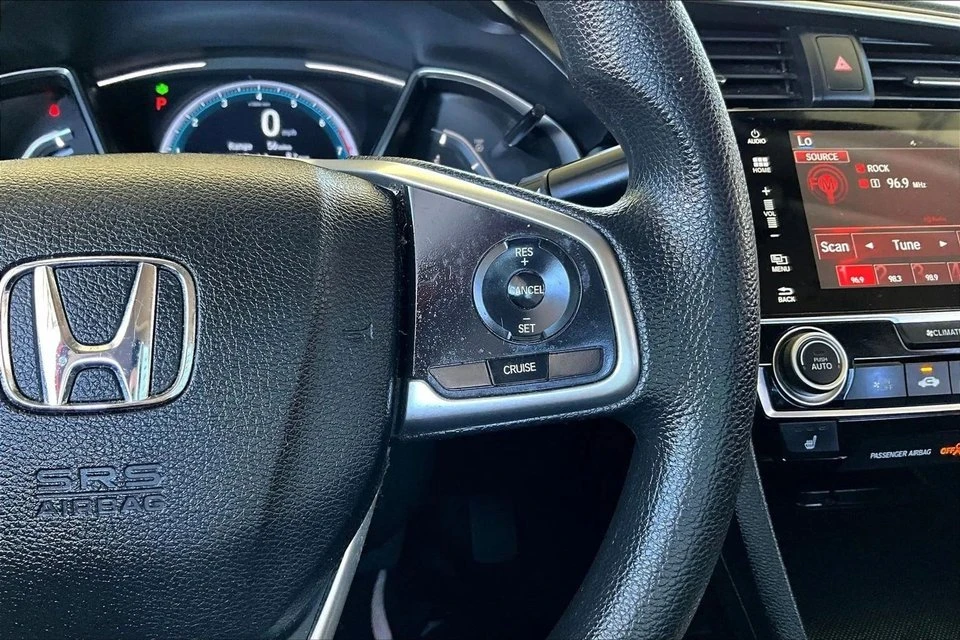 2017 Honda Civic 10th Gen - Image 11 of 19