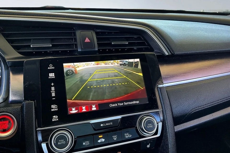 2017 Honda Civic 10th Gen - Image 13 of 19