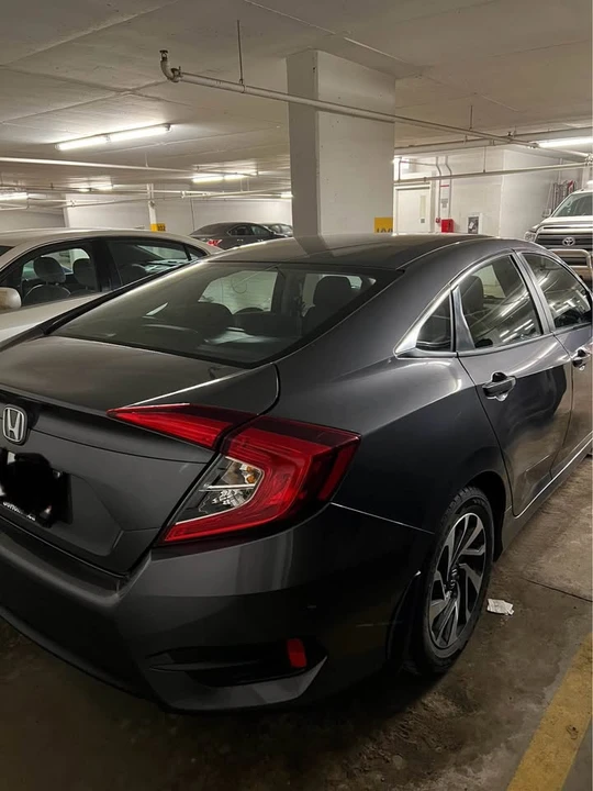 2017 Honda Civic 10th Gen - Image 2 of 15