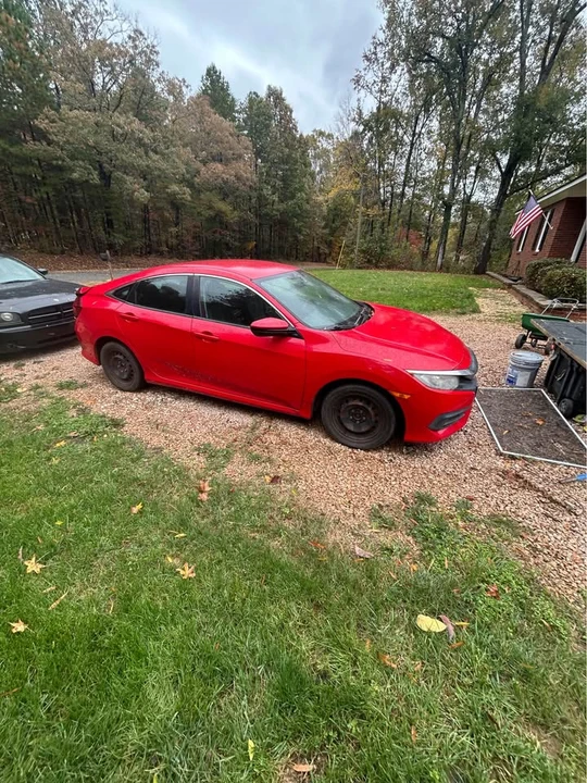 2017 Honda Civic 10th Gen - Image 3 of 4
