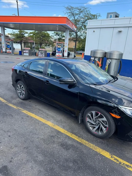 2017 Honda Civic 10th Gen - Image 3 of 5