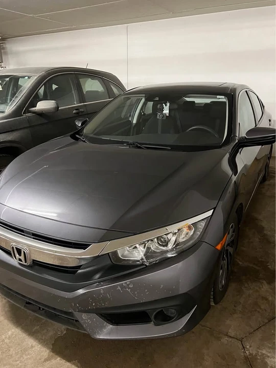 2017 Honda Civic 10th Gen - Image 4 of 15