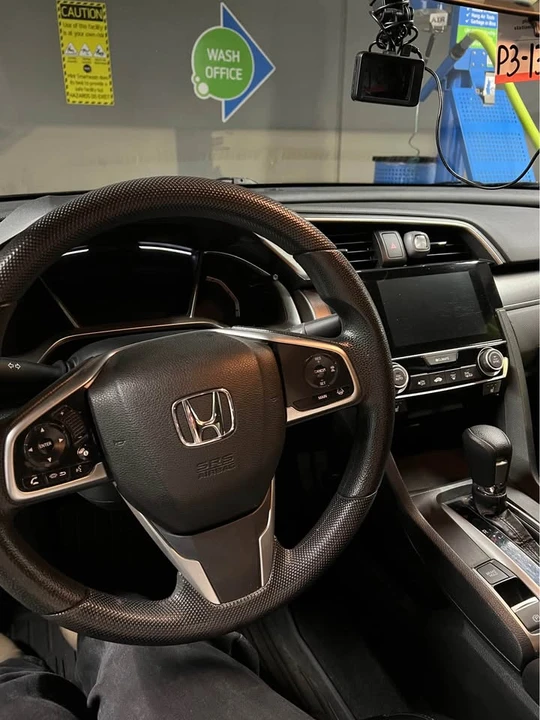 2017 Honda Civic 10th Gen - Image 8 of 15