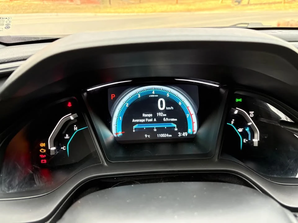 2017 Honda Civic 10th Gen - Image 11 of 16