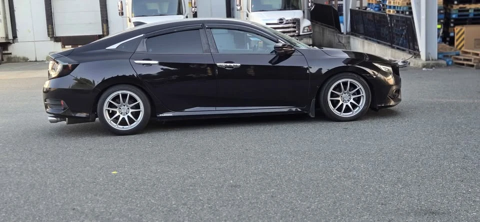 2017 Honda Civic 10th Gen - Image 2 of 3